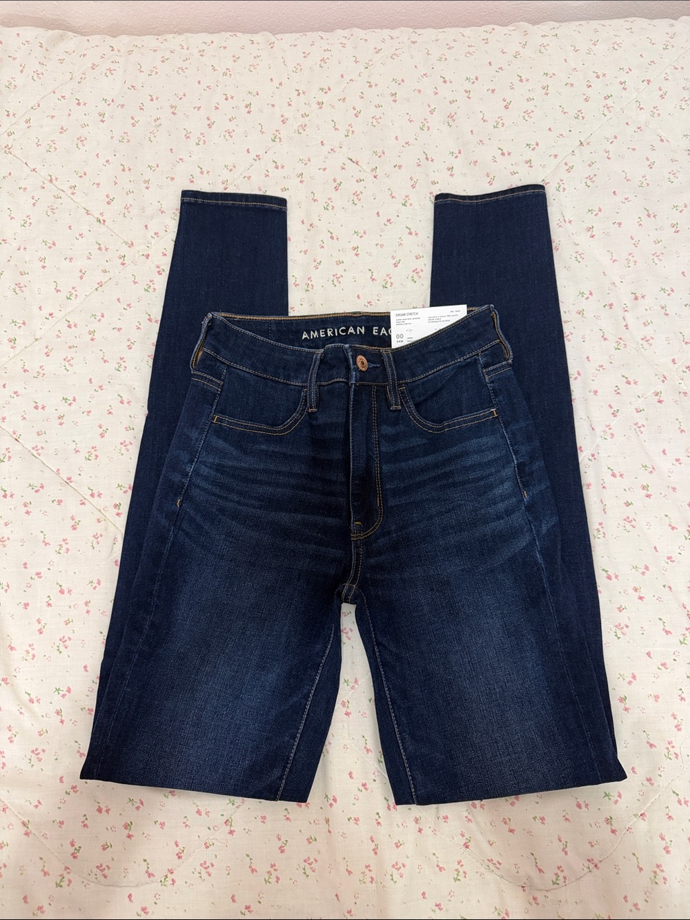 American Eagle Outfitters Super High Rise Jegging in Dark Ink 00